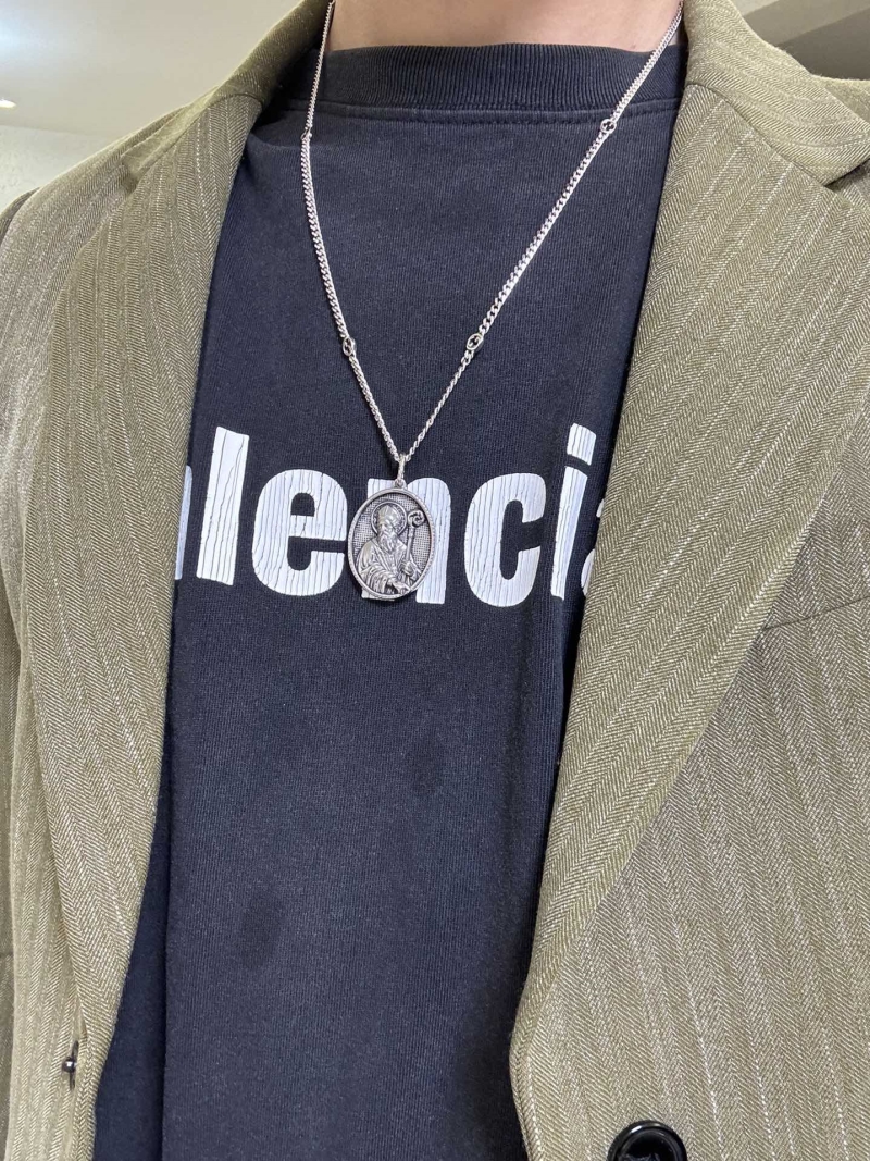 Gvc*1 necklaces